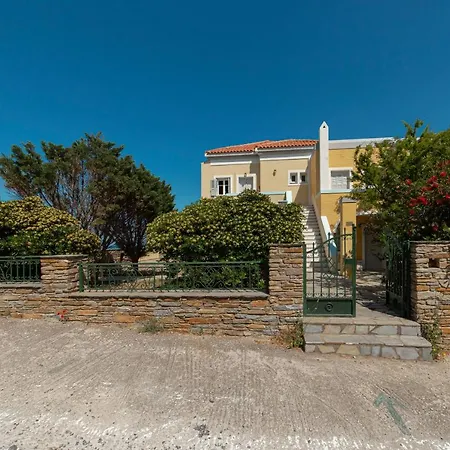 Spertos Apartment